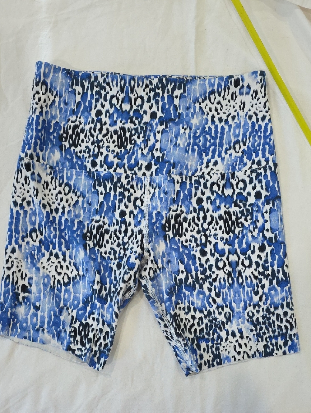 Lorna Jane Blue, Black & White Leopard-Print Bermuda Shorts